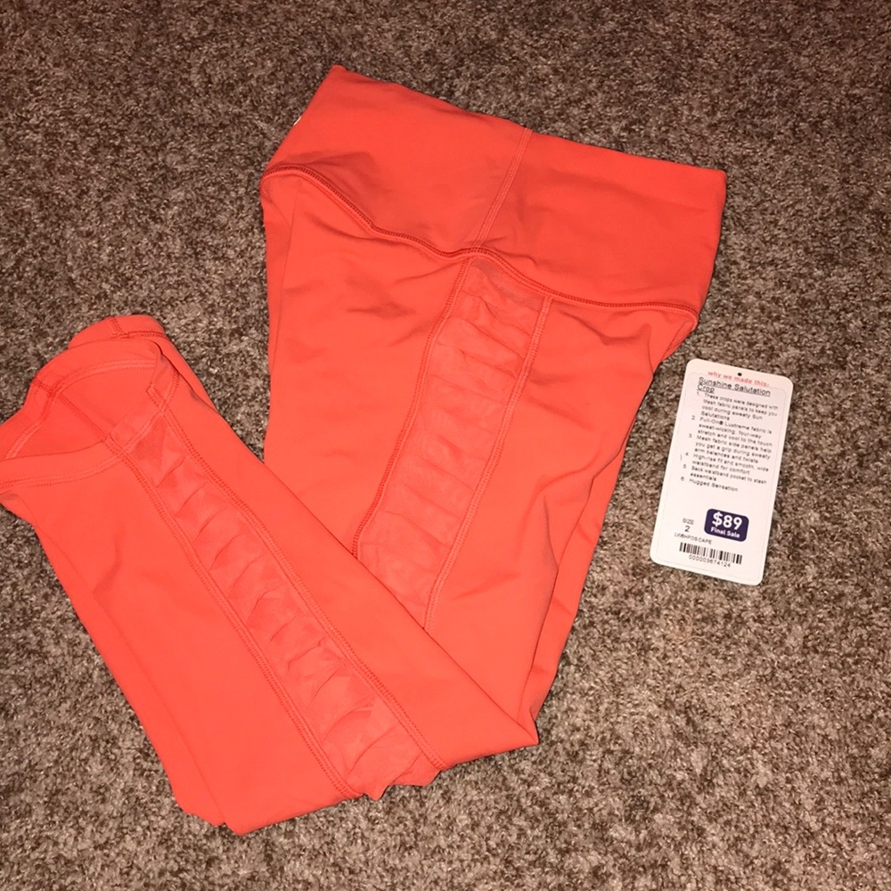 lulu lemon sunshine salutation crop leggings